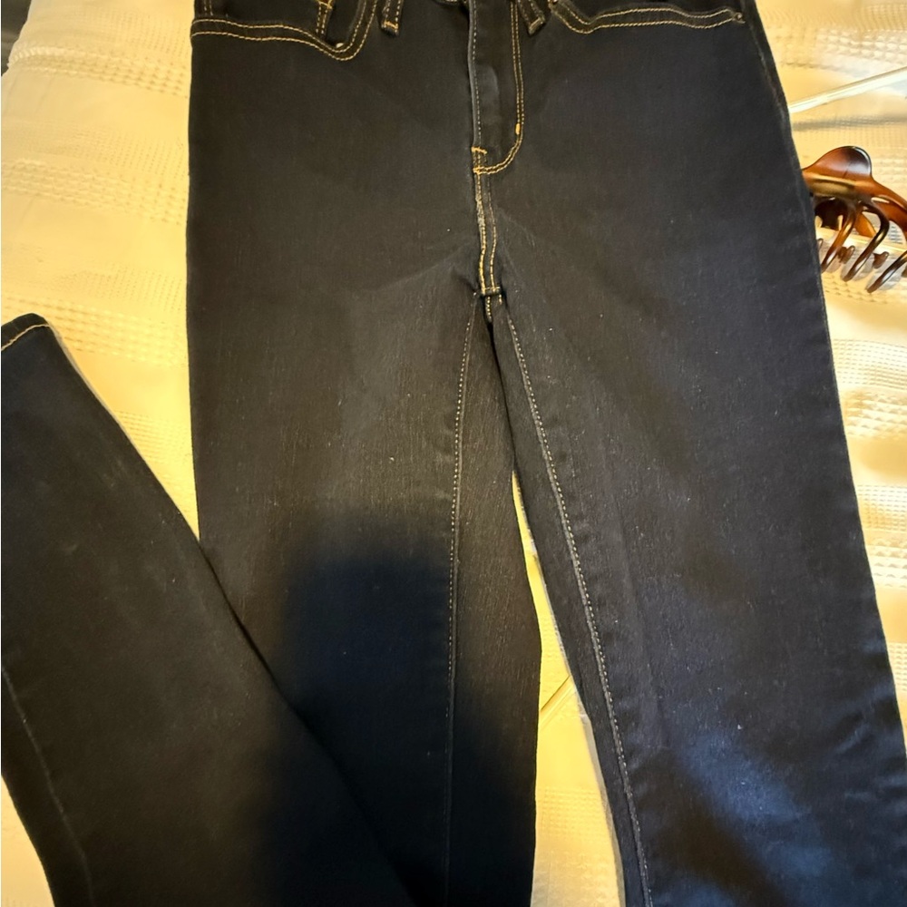 Levi's Women's Dark Blue High Rise Jeans